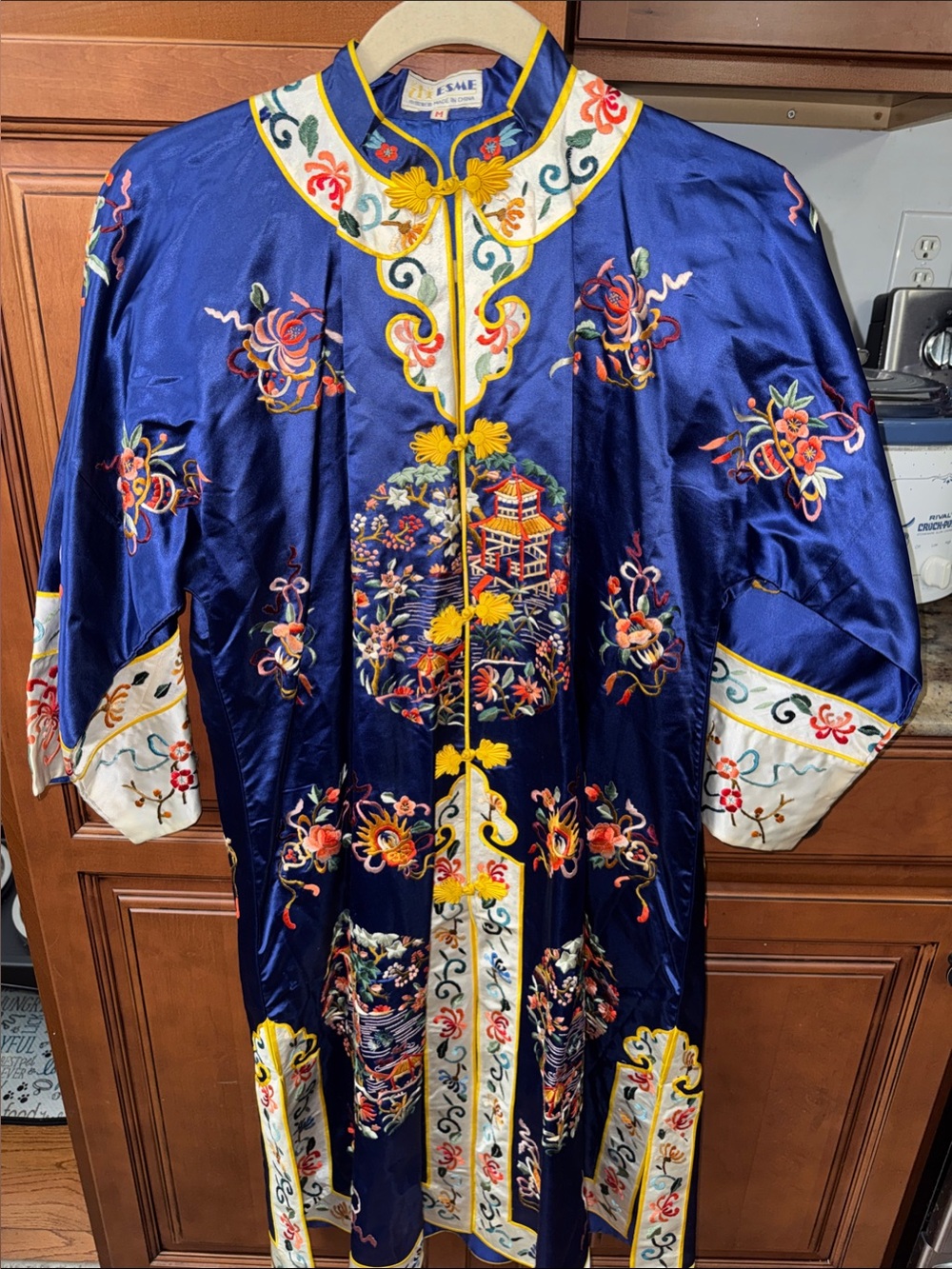 Vintage Hand Embroidered Chinese Silk Robe